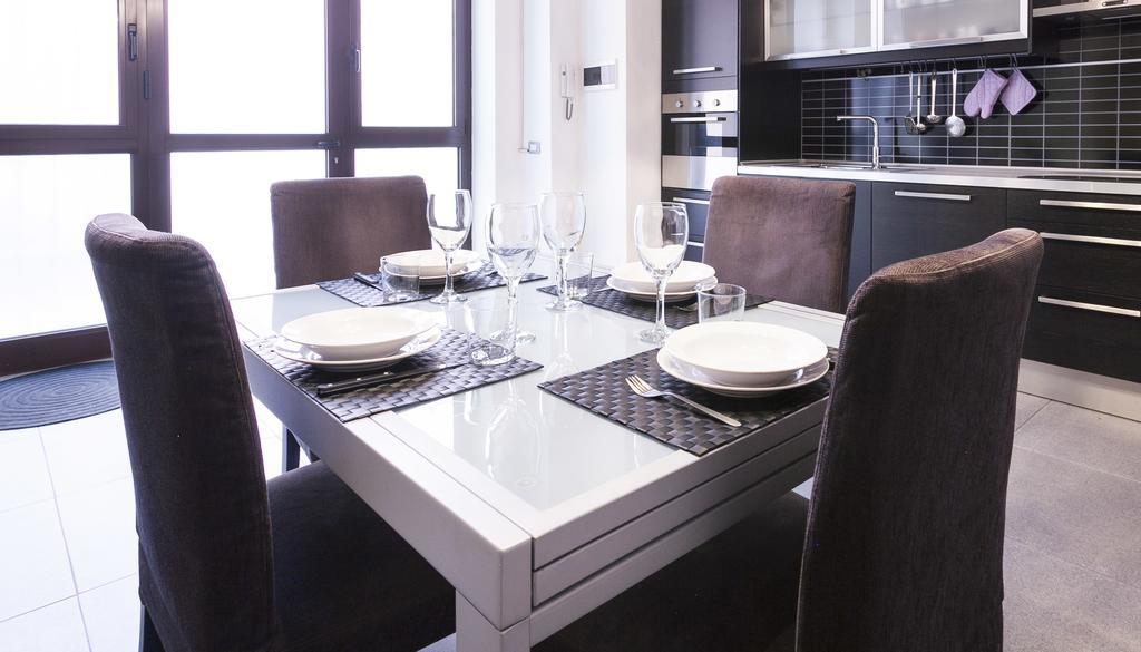 Italianway-Colombo 5 Apartment มิลาน ภายนอก รูปภาพ